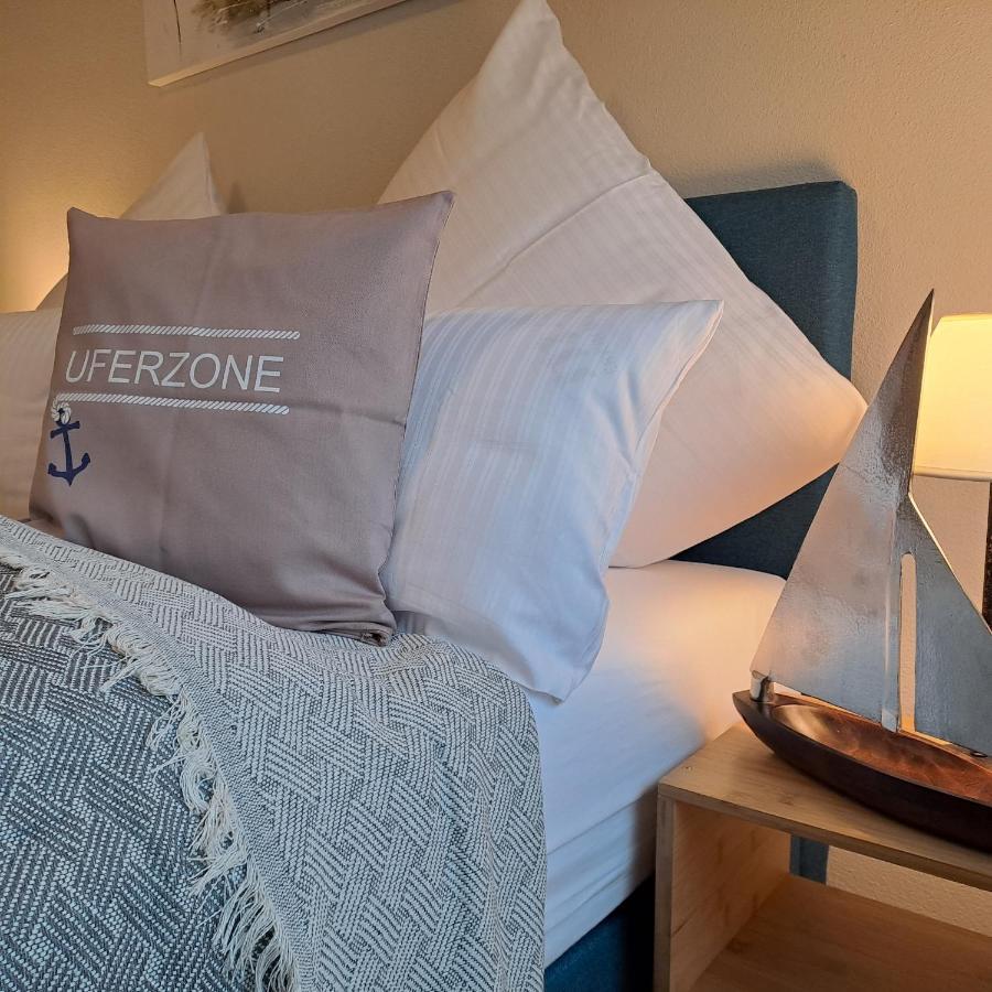 Hotel-Ferienwohnungen Cafe Maarblick Schalkenmehren Esterno foto