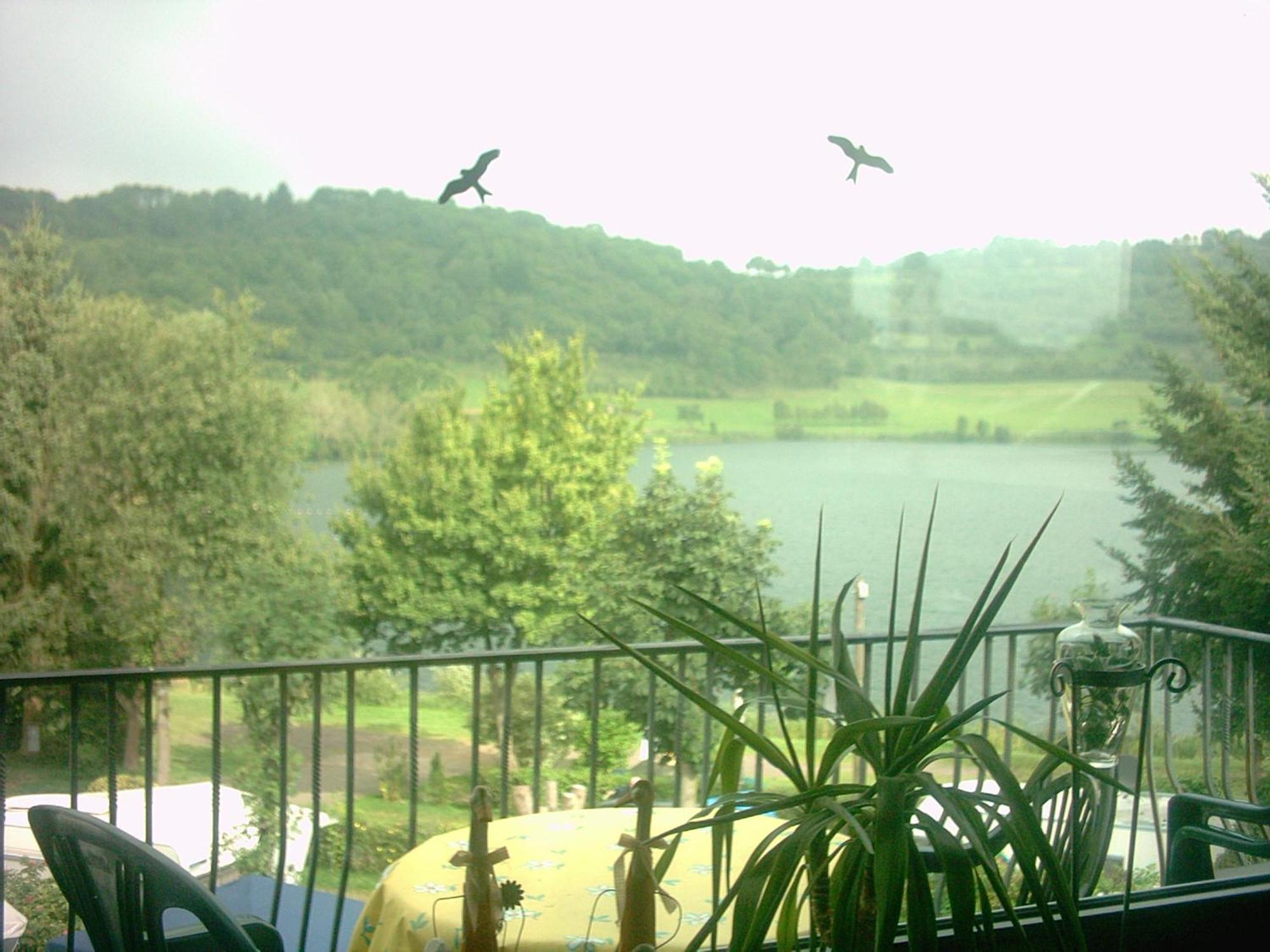 Hotel-Ferienwohnungen Cafe Maarblick Schalkenmehren Camera foto